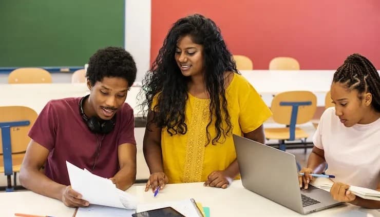 Students learning together
